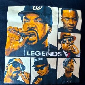 Gildan Legends Graphic Tee - Black